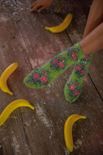 Load image into Gallery viewer, Magnolia Pearl Floral MP Socks
