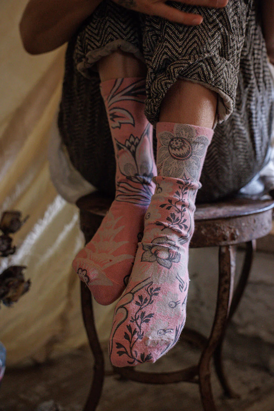 Magnolia Pearl Floral MP Socks