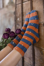 Load image into Gallery viewer, Magnolia Pearl Art Class MP Socks
