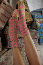 Load image into Gallery viewer, Magnolia Pearl MP Socks
