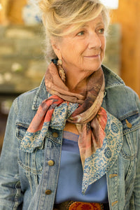 Market Of Stars Storyteller Scarf