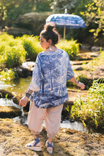 Load image into Gallery viewer, Market Of Stars Let The Light In Luxe Tee

