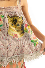 Load image into Gallery viewer, Magnolia Pearl Applique Cat Amor Tank

