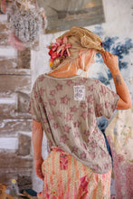 Load image into Gallery viewer, Magnolia Pearl Little Star Applique T
