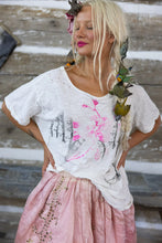 Load image into Gallery viewer, Magnolia Pearl Art Of Palm T
