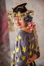 Load image into Gallery viewer, Magnolia Pearl Star Appliqué Viggo T
