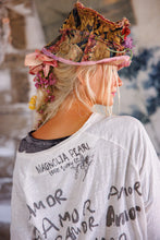 Load image into Gallery viewer, Magnolia Pearl Season Of Love Amor Richi T
