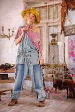 Load image into Gallery viewer, Magnolia Pearl Piecewise Viggo Pocket T
