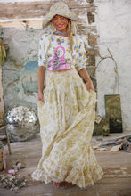 Load image into Gallery viewer, Magnolia Pearl Soul Of Yellow Roses Viggo T
