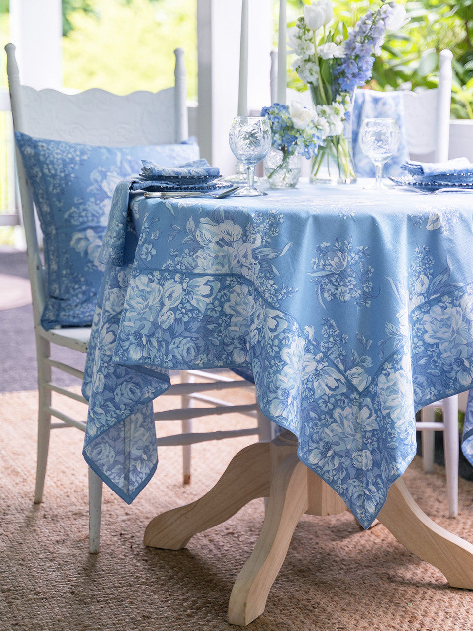 April Cornell Blanche Tablecloth
