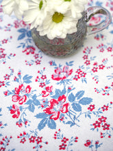 Load image into Gallery viewer, April Cornell Magnolia Tablecloth
