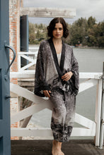 Load image into Gallery viewer, Market of Stars Stargazer Linen Cropped Artist Pant with Falling Stars Print.
