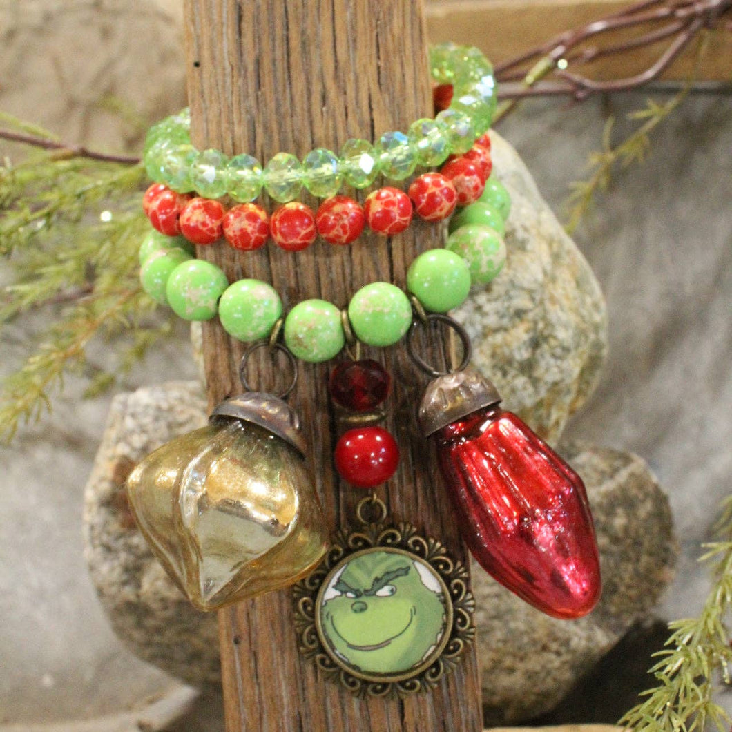 The Primitive Peddler Grinchy Isn't Allowed Charm'd Bracelet Set