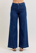 Load image into Gallery viewer, Judy Blue Jeans HW Retro Wide w/ Patch Pkts &amp; Twisted Seams
