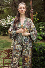Load image into Gallery viewer, Market of Stars Love Grows Wild Pixie Duster Cropped Kimono w/ Bees
