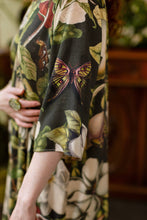 Load image into Gallery viewer, Market of Stars Fleur De Lune Artist Dress Tunic w/ Pockets, Florals &amp; Bees
