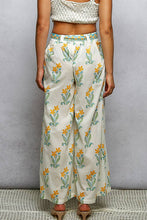 Load image into Gallery viewer, Pol Clothing Floral Lightweight Front Belt Woven Wide Pants
