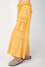 Load image into Gallery viewer, Easel Washed Wide Leg Terry Cargo Pant
