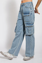 Load image into Gallery viewer, Easel Washed Denim Cargo Pants
