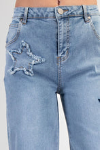 Load image into Gallery viewer, Easel Washed Star Patch Denim Pants
