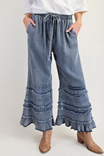 Load image into Gallery viewer, Easel Self Fray Washed Chambray Pants
