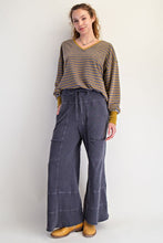 Load image into Gallery viewer, Easel Washed Wide Leg Terry Pants
