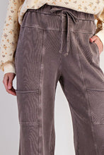 Load image into Gallery viewer, Easel Washed Wide Leg Terry Pants
