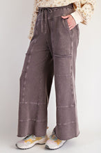 Load image into Gallery viewer, Easel Washed Wide Leg Terry Pants
