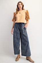 Load image into Gallery viewer, Easel Animal/Floral Printed Washed Denim Pants
