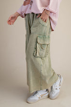 Load image into Gallery viewer, Easel Mineral Washed Cargo Knit Pant
