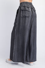 Load image into Gallery viewer, Easel Washed Chambray Palazzo Pants
