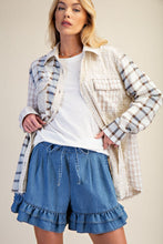 Load image into Gallery viewer, Easel Ruffle Bottom Washed Denim Shorts
