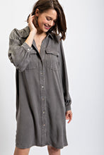 Load image into Gallery viewer, Easel Button Down Wash Shirt Dress
