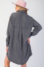 Load image into Gallery viewer, Easel Button Down Washed Chambray Shirt Dress
