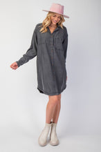 Load image into Gallery viewer, Easel Button Down Washed Chambray Shirt Dress
