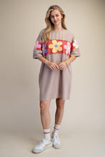 Load image into Gallery viewer, Easel Patch Detailing Washed Dress
