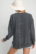 Load image into Gallery viewer, Easel Mineral Washed Terry Loose Fit Pullover
