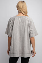 Load image into Gallery viewer, Easel Washed Cotton Basic Tee
