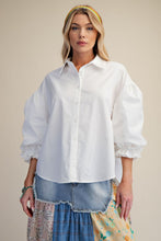 Load image into Gallery viewer, Easel 3/4 Sleeve Button Down Poplin Shirt

