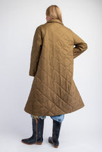 Load image into Gallery viewer, Easel Quilted Long Jacket
