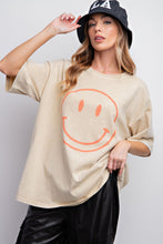 Load image into Gallery viewer, Easel Smiley Face Printed Washed Top

