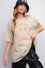 Load image into Gallery viewer, Easel Smiley Face Printed Washed Top
