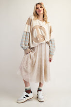 Load image into Gallery viewer, Easel Layered Peace Patch Thermal Knit Mineral Washed Pullover
