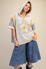 Load image into Gallery viewer, Easel Flower and Plaid Printed Hoodie Pullover
