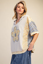 Load image into Gallery viewer, Easel Flower and Plaid Printed Hoodie Pullover
