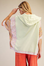Load image into Gallery viewer, Easel Flower and Plaid Printed Hoodie Pullover
