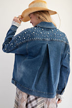 Load image into Gallery viewer, Easel Pearl Detailed Stretch Denim Jacket
