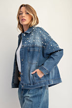 Load image into Gallery viewer, Easel Pearl Detailed Stretch Denim Jacket
