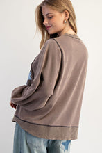 Load image into Gallery viewer, Easel USA Patch Washed Terry Pullover
