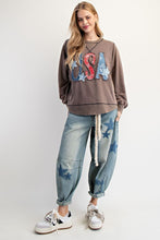 Load image into Gallery viewer, Easel USA Patch Washed Terry Pullover

